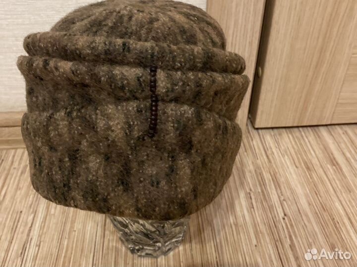 Шапка из вязаного шерстяного войлока