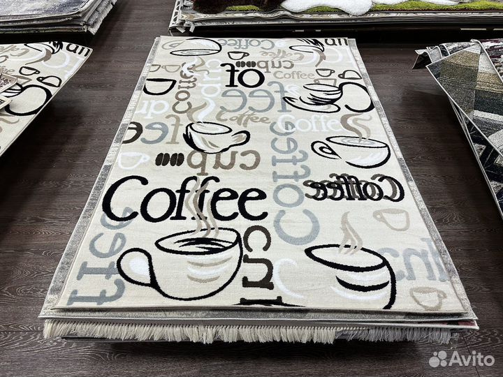 Ковер 1.5х2.3 новый, бежевый