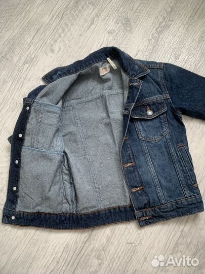 Джинсовая куртка