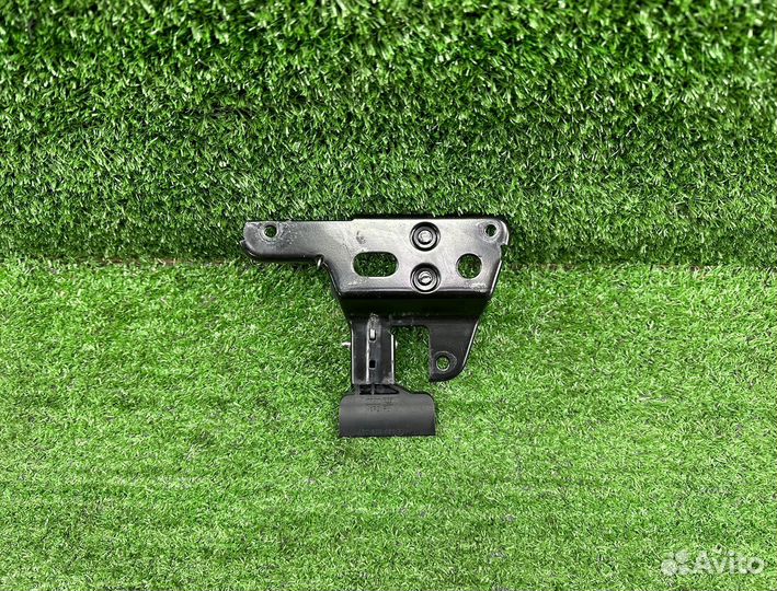 Замок капота крюк VAG Audi A6 C6