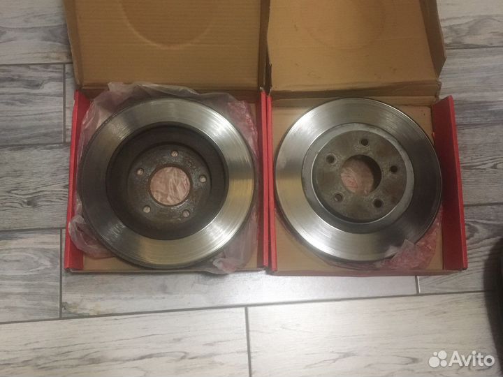 Тормозные диски, передние