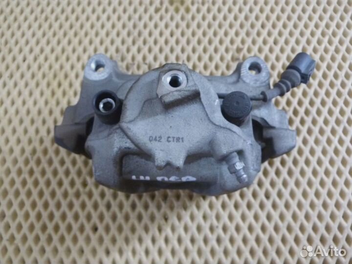 Суппорт передний левый VW Tiguan 2007-2011 (5N0615123 5N0615125)