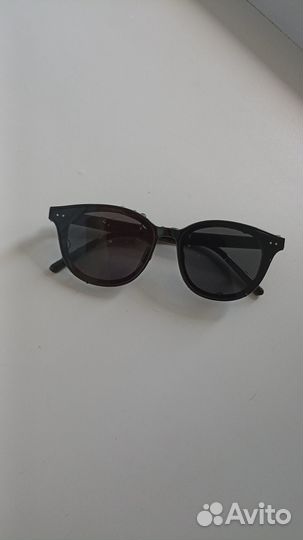 Солнцезащитные очки