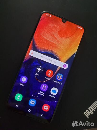 Samsung Galaxy A50, 4/64 ГБ