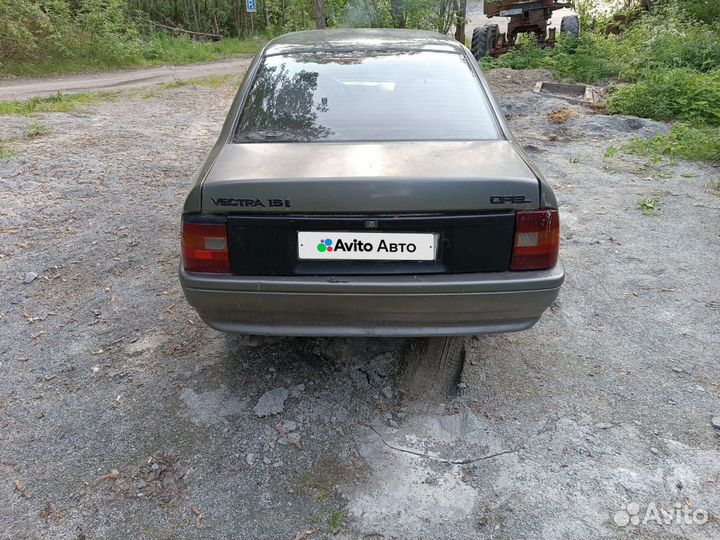 Opel Vectra 1.6 МТ, 1990, 299 999 км
