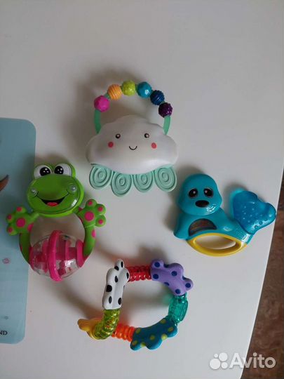 Погремушки chicco