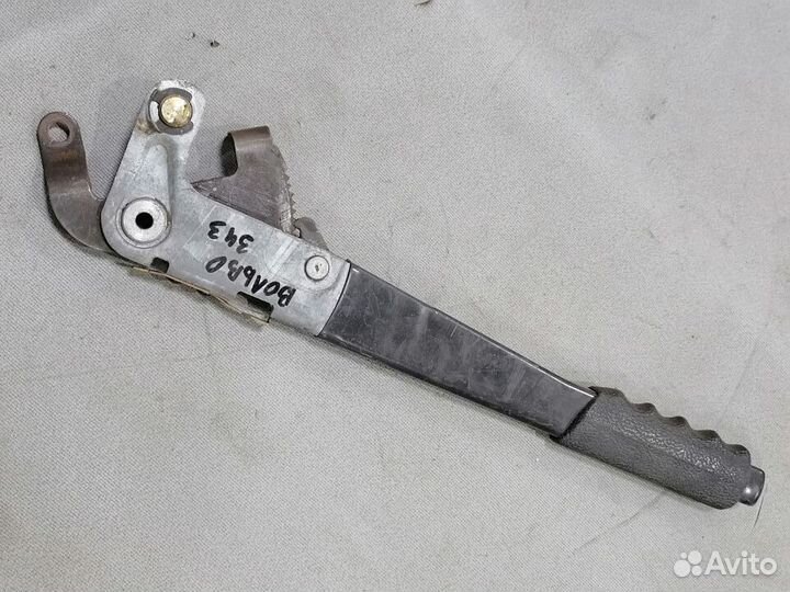 Рычаг стояночного тормоза Volvo 343 1984-1991