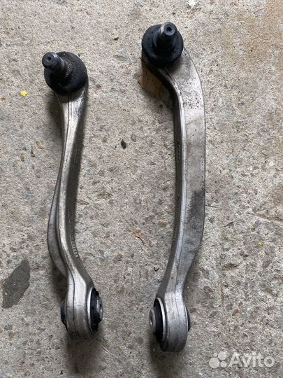 Рычаг верхний правый Audi A6 C6
