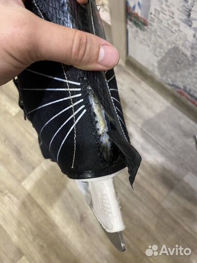 Коньки хоккейные 42 размер