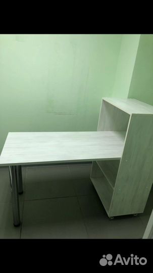 Письменный стол