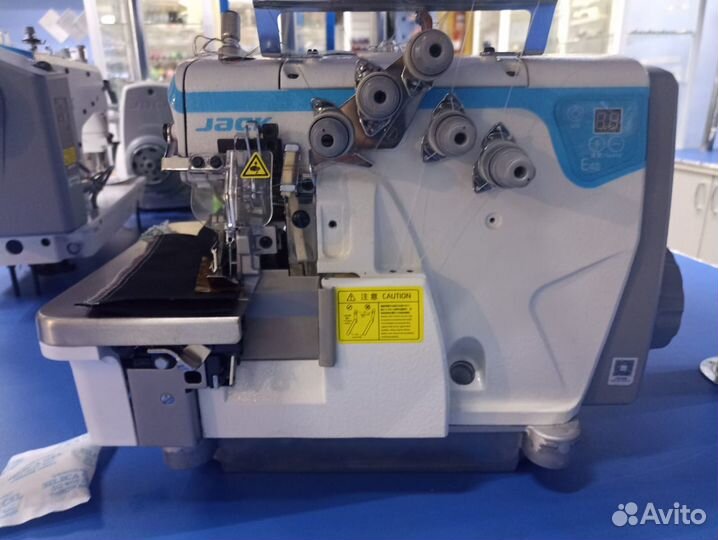 Оверлок 6-ти ниточный jack JK-E4S-6-03/333