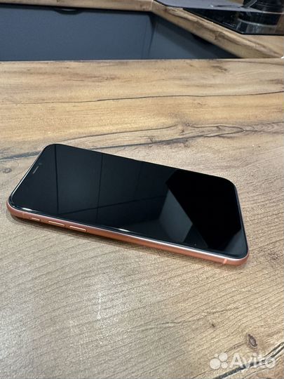 iPhone Xr, 64 ГБ