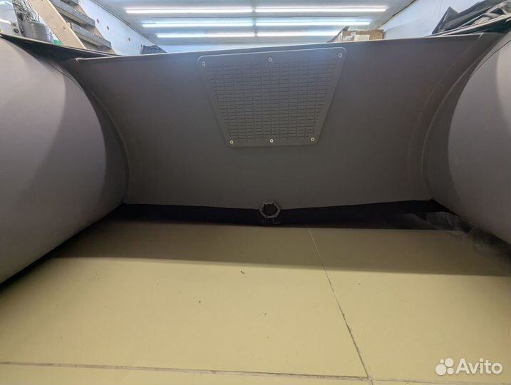 Лодка Gladiator A280тк Темно-серая Б/У (84)