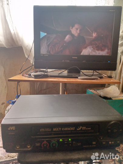 Видеомагнитофон JVC HR-P71K