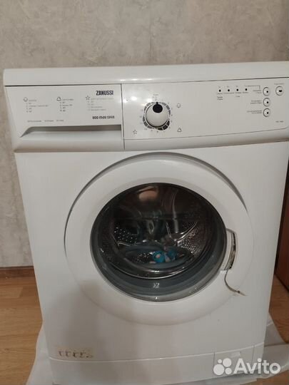 Стиральная машина бу Zanussi ZWS186W