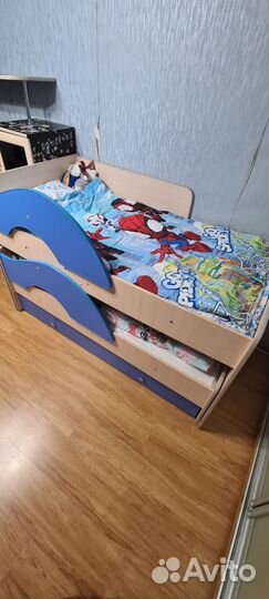 Двухъярусная кровать выдвижная бу