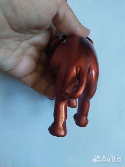 Фигурка слон