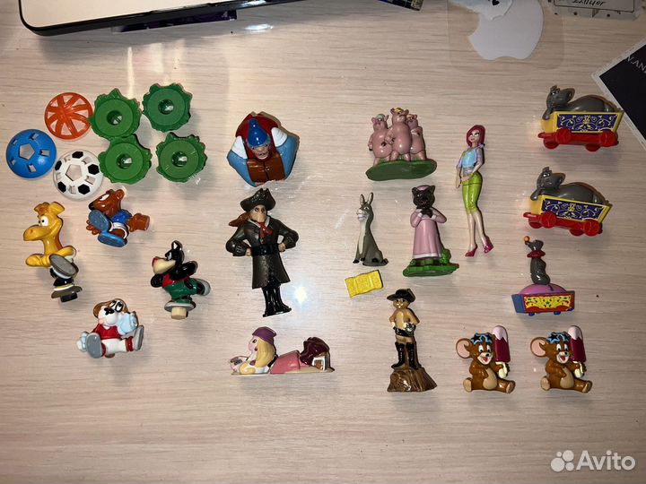 Игрушки kinder + фигурки