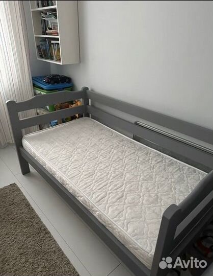 Кровать тахта из массива сосны