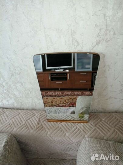 Зеркало настенное