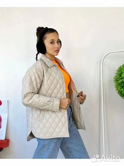 Ветровка женская