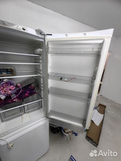 Холодильник hotpoint ariston 2х камерный
