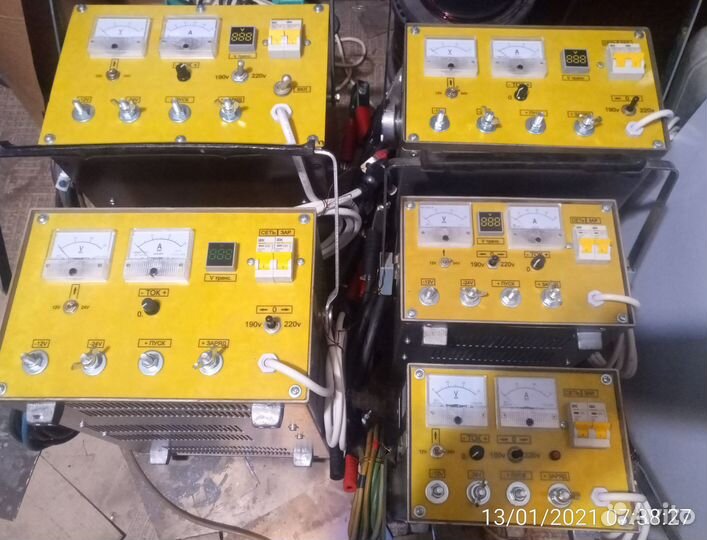 Пуско зарядное устройство 12 24 в. Китай