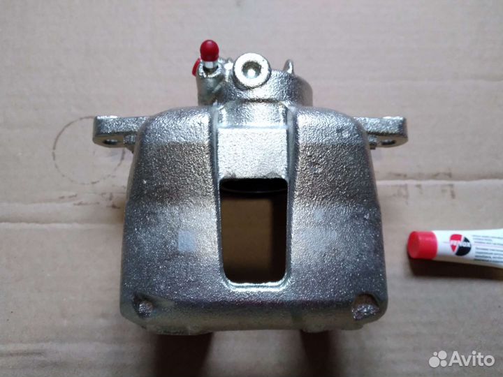 Суппорт пер прав peugeot 307 partner berlingo c4