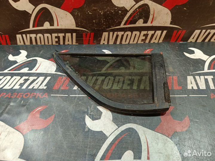 Форточка задняя левая Mitsubishi Lancer 9 2004