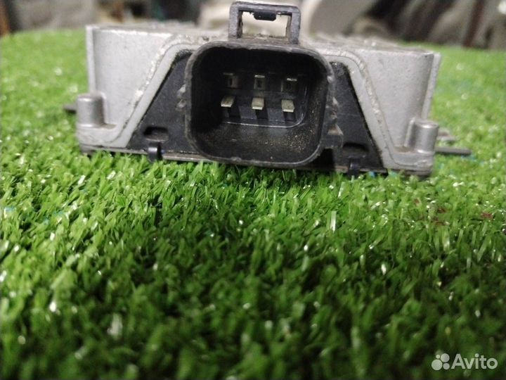 Блок управления топливным насосом Volvo V70