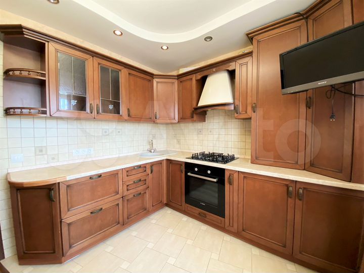 2-к. квартира, 61 м², 5/6 эт.