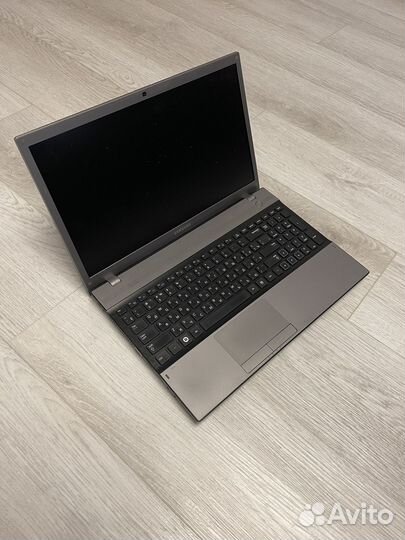 Ноутбук Samsung 4 ядра radeon 6gb ssd 240gb 15.6