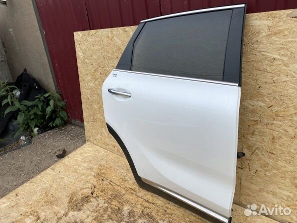 Kia Sorento Prime задняя правая дверь