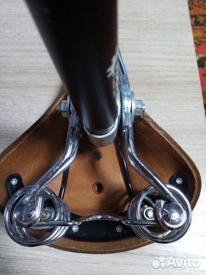 Седло для велосипеда кожаное