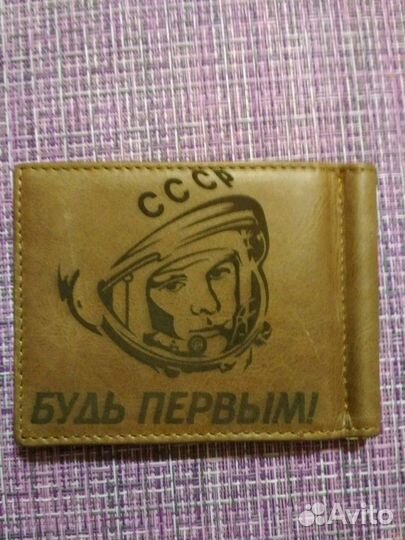 Лазерная резка и гравировка дерева, акрила и кожи