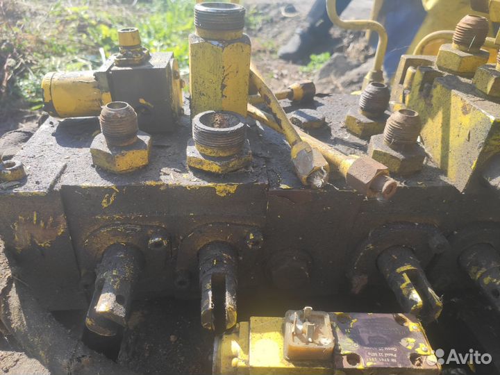 Гидрораспределитель для автокрана кс-45721