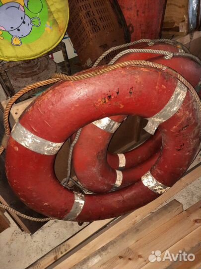 Круг спасательный, настоящий. В хорошем состоянии