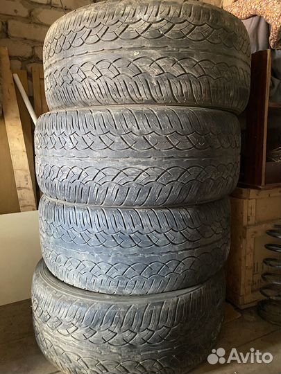 Yokohama Parada Spec-X 285/50 R20