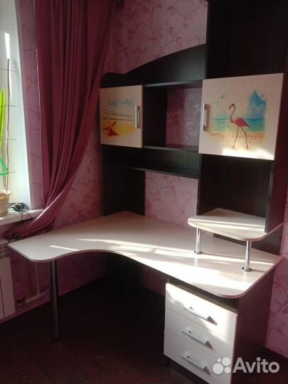 Стол компьютерный