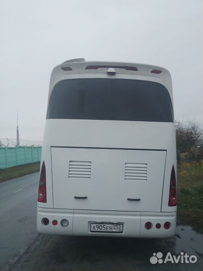 Туристический автобус King Long XMQ6127C, 2012