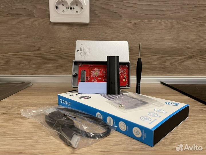 Внешний корпус/бокс для SSD M.2 NVMe Orico 40 Gbps