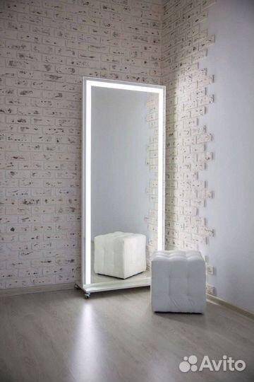 Зеркала с фронтальной подсветкой на заказ