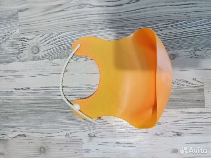 Нагрудник силиконовый (слюнявчик)