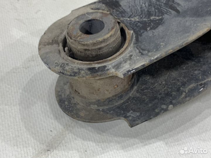 Рычаг задний подвески нижний Nissan Murano Z52