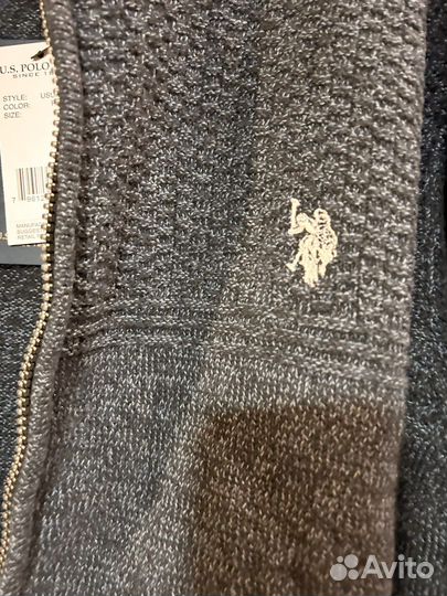 Свитер мужской