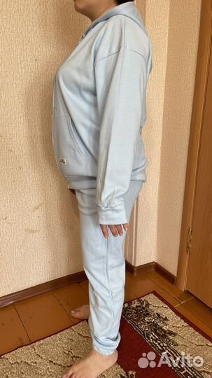 Костюм спортивный