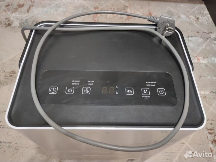 Осушитель воздуха dexp DH-30kgso