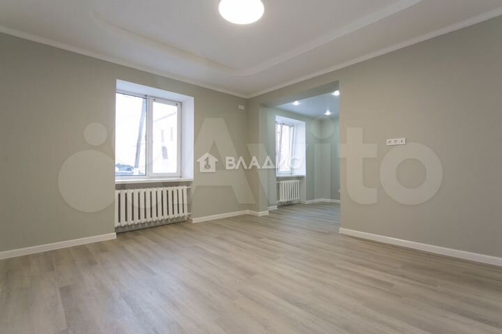 4-к. квартира, 81,3 м², 1/2 эт.