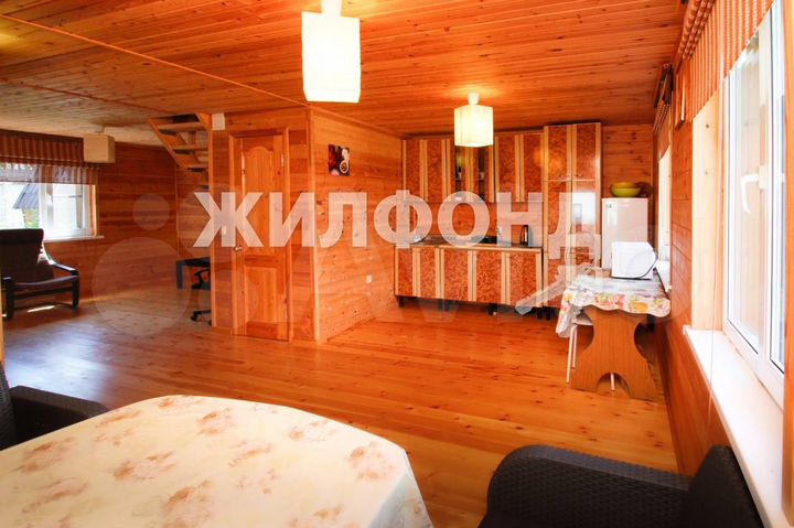 Дом 90 м² на участке 7 сот.