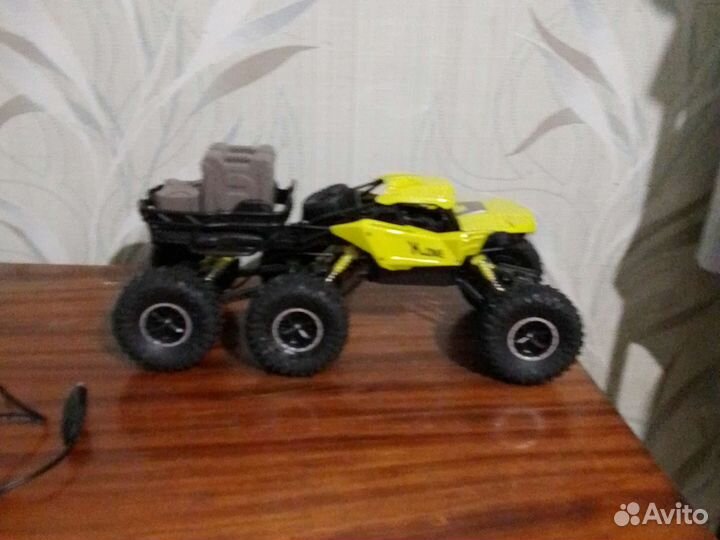 Машинка на пульте управления для ребенка